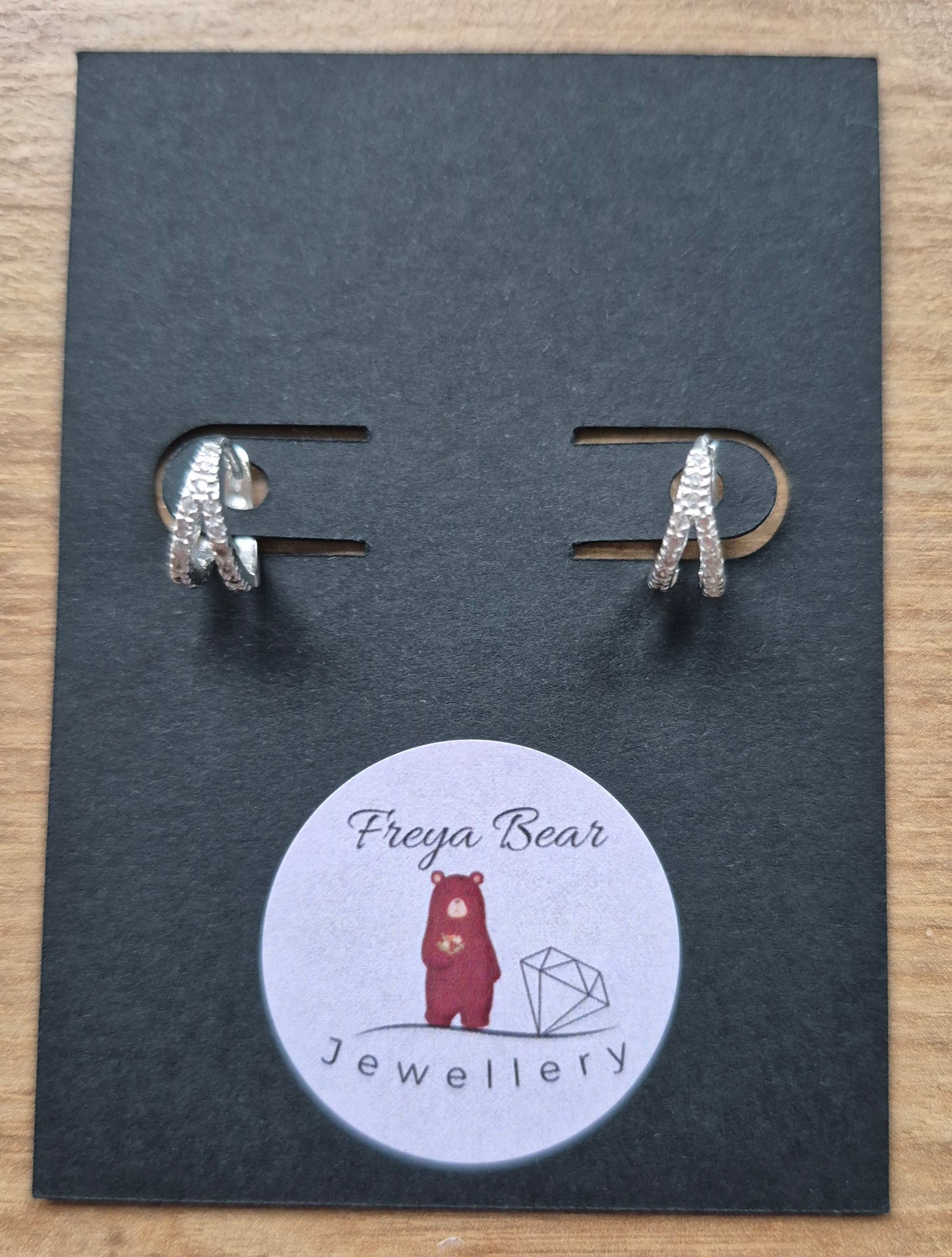 Alice Double Line Hoop